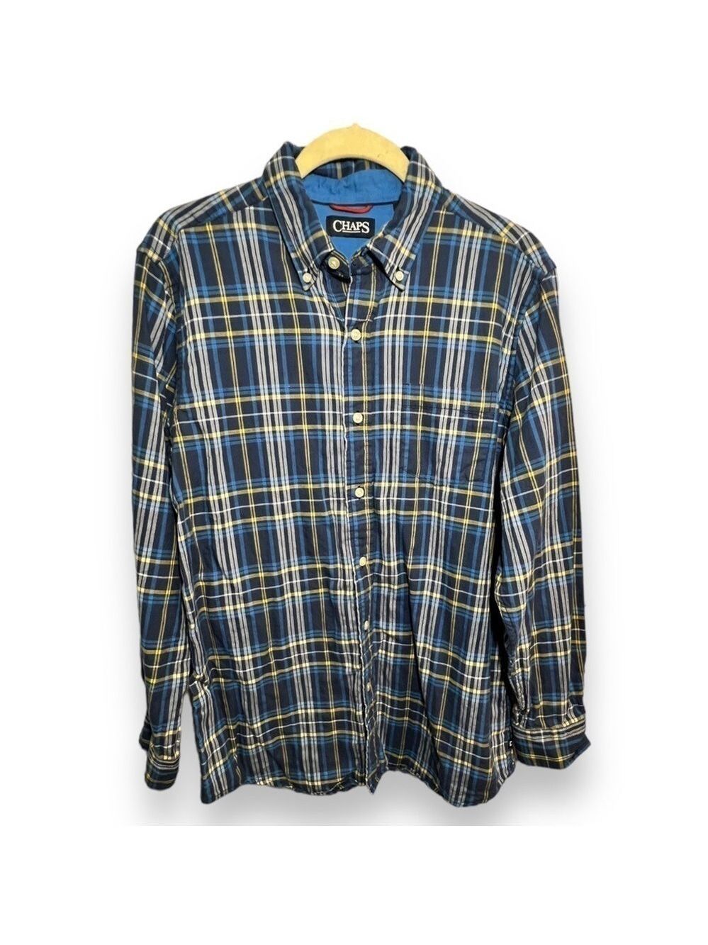 CHAPS Men’s Lined Plaid Button Down Shirt Size Medium